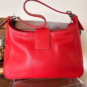 Vintage Coach Hampton Soho, leather hobo, medium shoulder bag red 7783